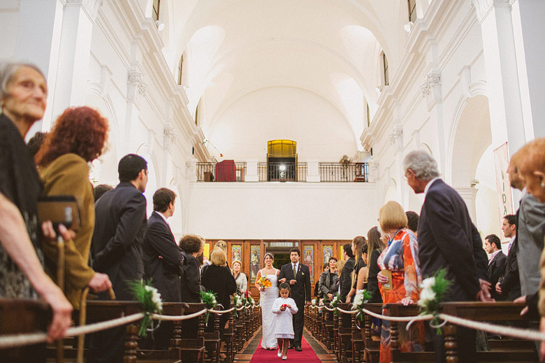 Casamiento en Iglesia San Isidro Labrador, Saavedra