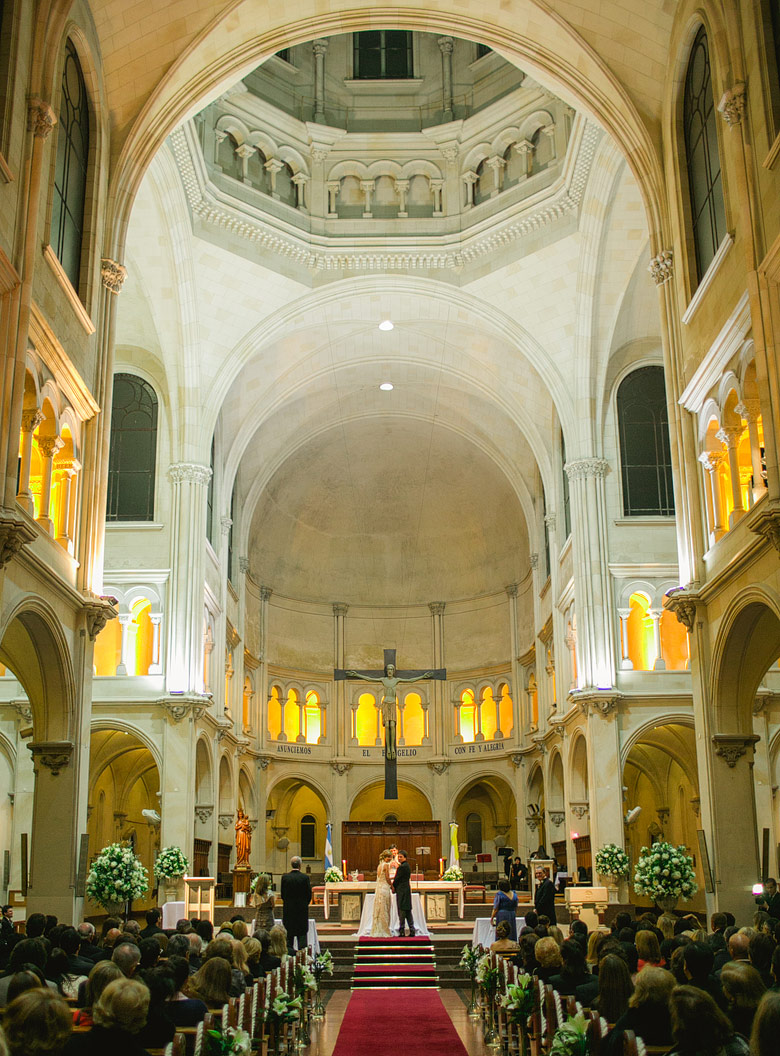 Fotografia de un casamiento en Iglesia San Benito Abad